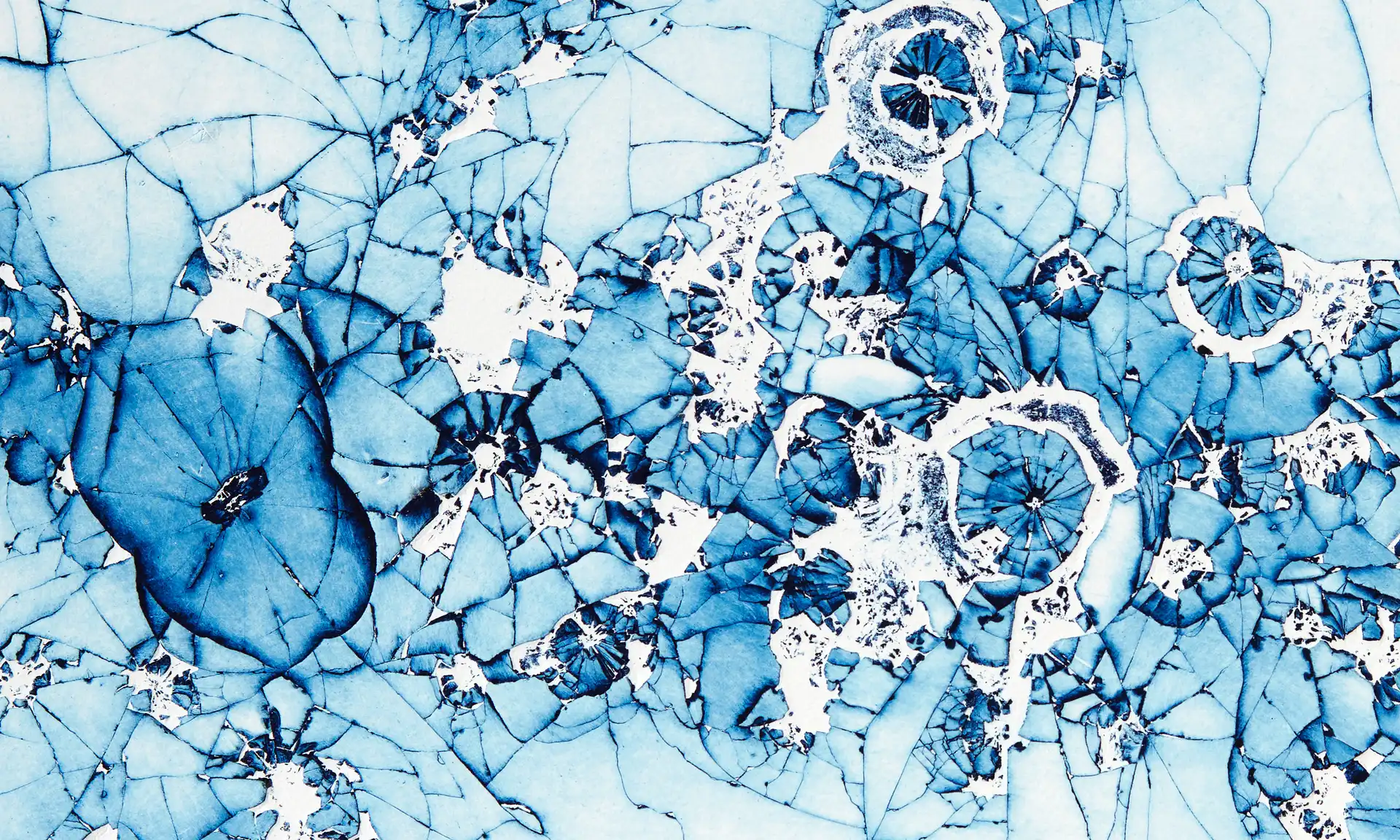 Ein Kunstwerk aus der Reihe "ANGEKRATZT - SCRATCHING THROUGH THE SURFACE"